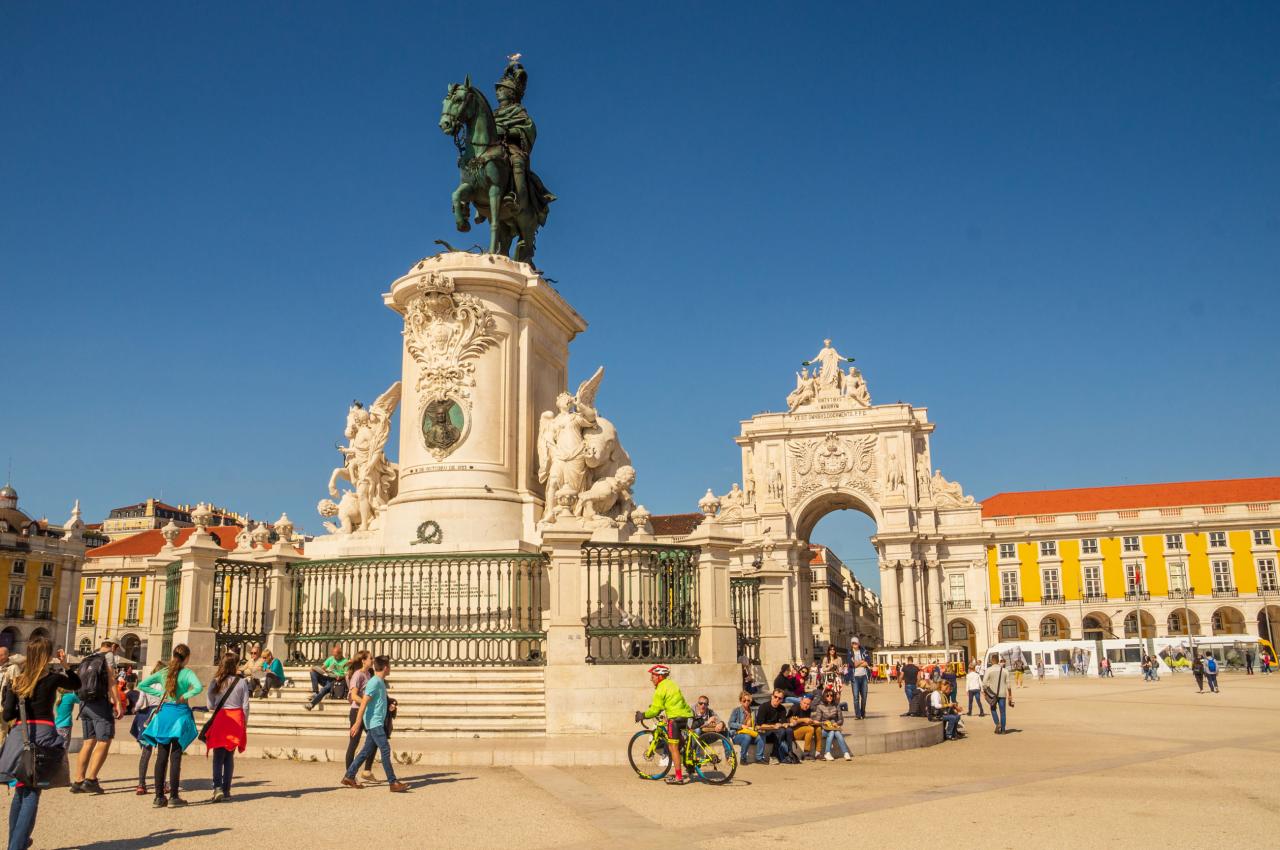 Naše kroky nás zavedú do samotného centra hlavného mesta, ktoré