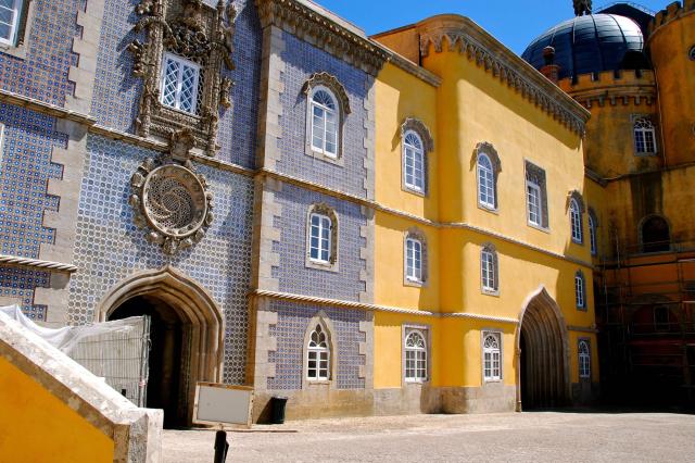 Impozantný z diaľky aj zblízka. Portugalskí panovníci nenechali
