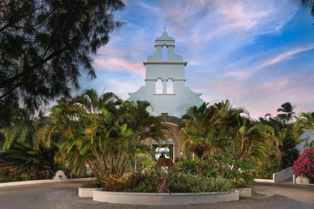 Spice Island Beach Resort Grenada. Jediný luxusný rezort na ost