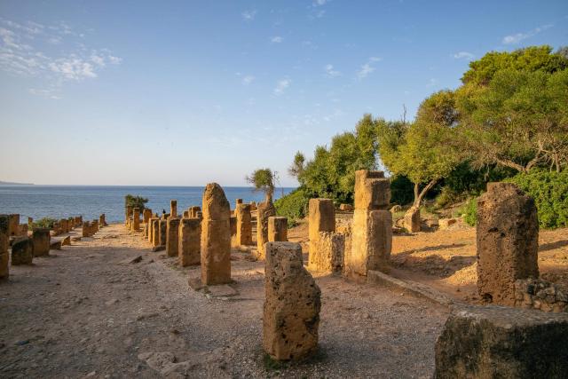 Presun do Tipasy (oblasť UNESCO) - prastarého rímskeho mesta si