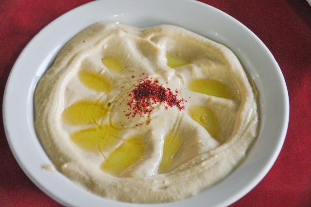 Hummus je tak obľúbený, že ho môžete jesť kedykoľvek foto: Tomá