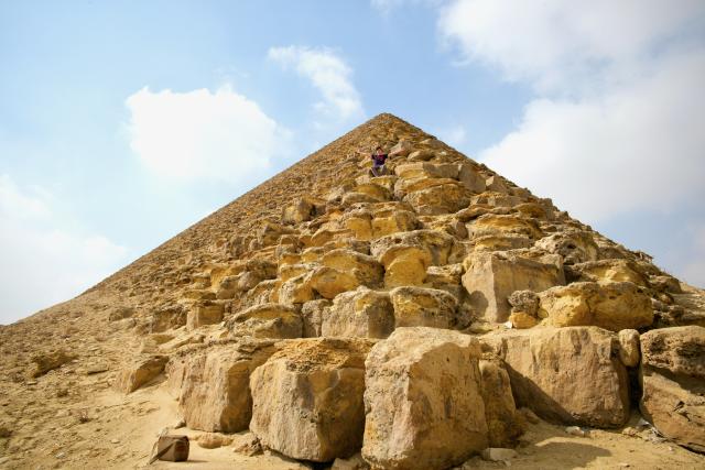 Vraj sa na pyramídu od čias Zikmunda a Hanzelku už nedá vystúpi
