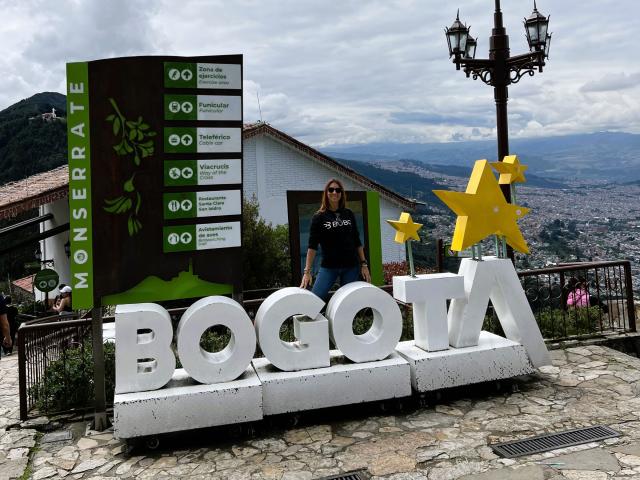 Úvod do Bogoty z vyhliadky máme za sebou a teraz sa ponoríme do