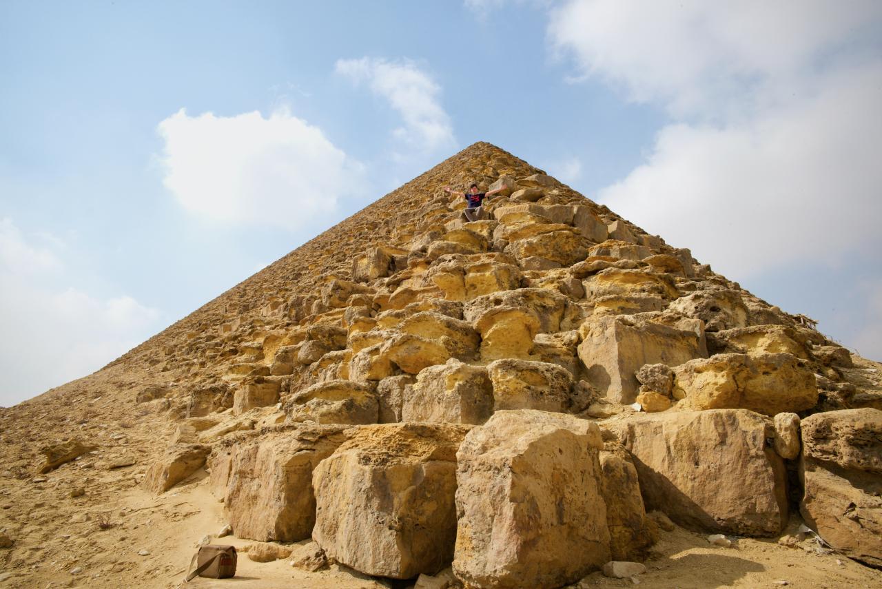Vyjdete na vrchol Červenej či Lomenej pyramídy? P8ni Zikmund a