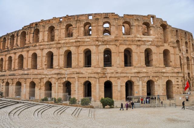 El Jem - slávne rímske Koloseum. foto: Tomáš Kubuš - 
