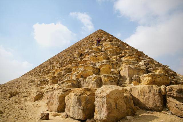 Vyjdete na vrchol Červenej či Lomenej pyramídy? P8ni Zikmund a 