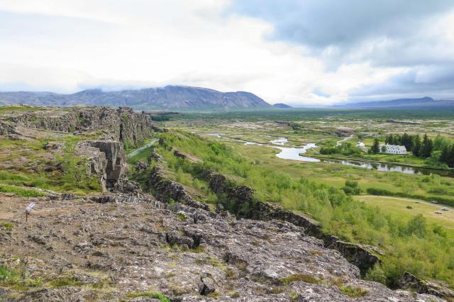 Kontinentálna trhlina v Národnom parku Þingvellir. Tu vznikol v