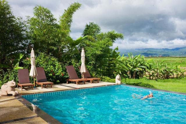 Náš hotel na brehu jazera Inle. Foto: Luboš Fellner- 