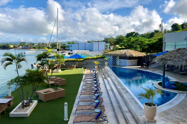 Odlet do Port Vila, ubytovanie v hoteli Grand, ktorý je považov