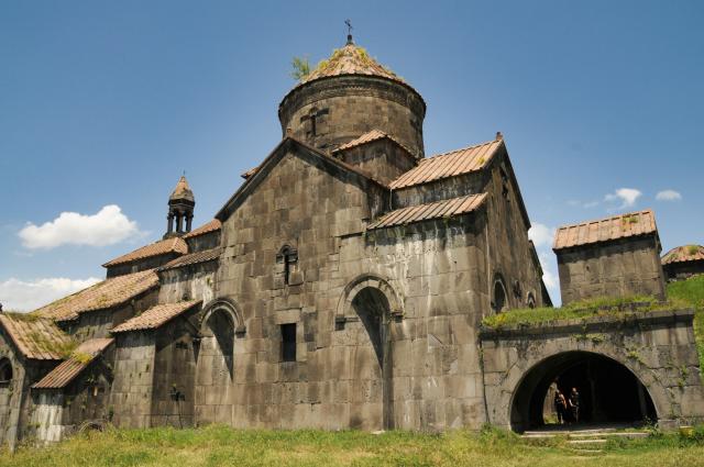 Kláštor v Haghpate, kde začneme naše dokonalé spoznávanie vzneš