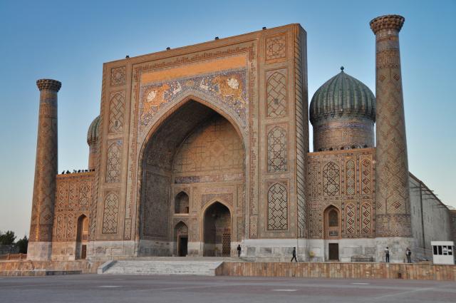 Samarkandská medresa Šer Dor na sebe nesie zaujímavú výzdobu a 
