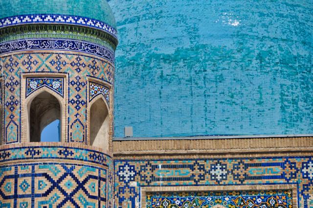 Uzbekistan je známy pre svoju tyrkysovú farbu a priamo na miest