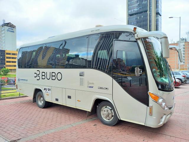 Náš  autobus je pripravený na štart do nového dňa.  Foto: Štefa