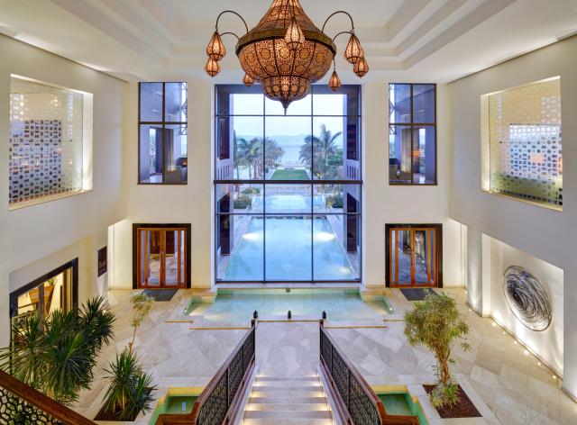 Vstup na pláž a pobrežie Červeného mora Mövenpick Resort & Spa 