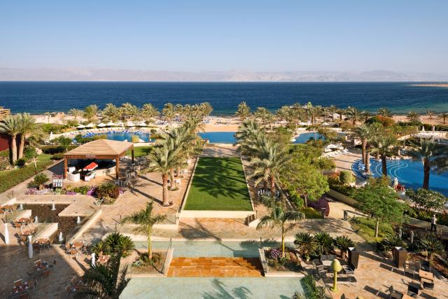 Veľký rezort s množstvom atrakcií a priestoru Mövenpick Resort 