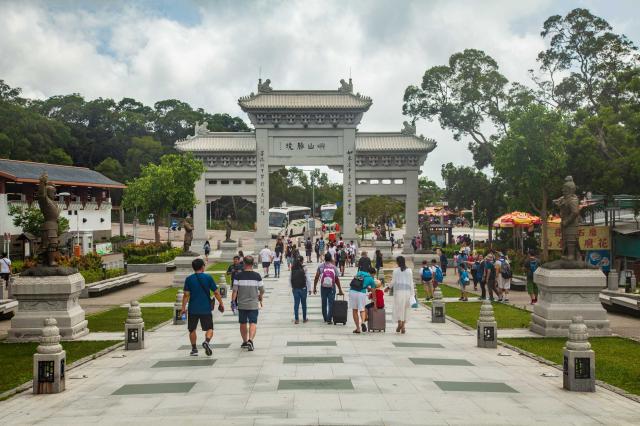 Veľký Budha je symbolom iného Hong Kongu, ale zároveň je jednou