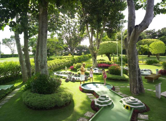 Chcete si zahrať golf? Žiadny problém! foto: Shangri-La's Macta