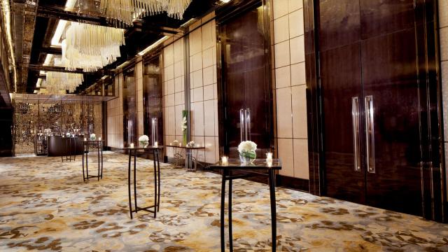 Najlepší hotel z najlepších. Jednoducho Elita. The RC Hongkong.