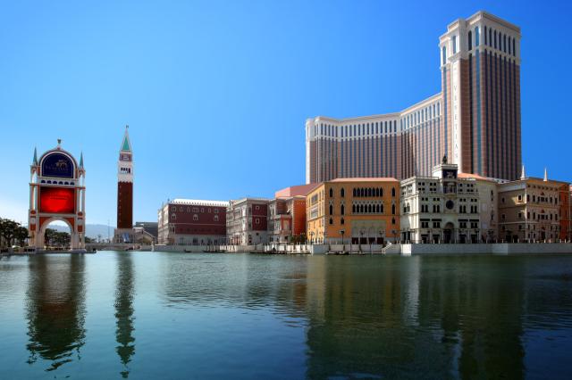 Najväčšie kasíno Macau je gigantický komplex Ventian, ktorý v s