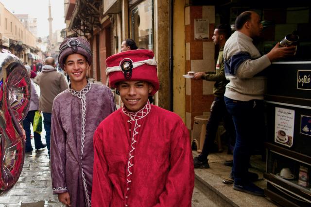 Chalani na ulicu Al- Muizz v blízkosti historickej brány Bab - 