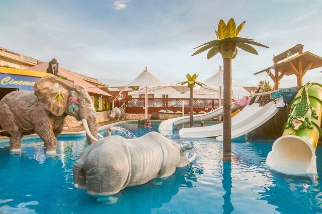 Deti sa do tohto bazéna zamilujú. foto: Royal Solaris Cancun