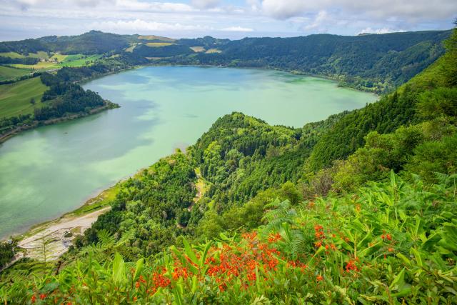 Výhľad na jazero Lagoa das Furnas, ktoré je podľa nás tým najkr