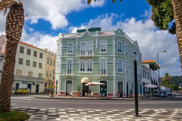 Horta bola založená v roku 1468 a je to najkrajšie mesto Azorsk