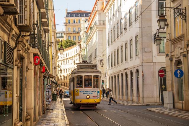 V takýchto uličkách sa zrodila typická portugalská hudba fado, 