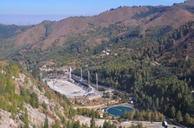 Štadión Medeu v okolí Almaty je obrovským športovým areálom, kd