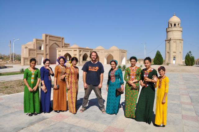 Turkmenistan je krajinou mimoriadne príjemných stretnutí. Ženy 