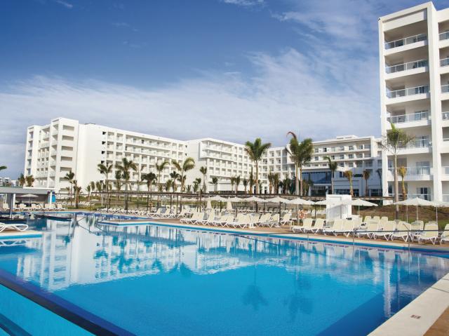 Novopostavený hotel na panamskom pobreží Riú Playa Blanca patrí
