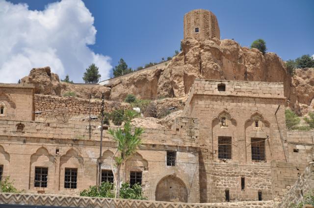 Mardin je so svojimi staručkými budovami ako múzeum pod šírym n