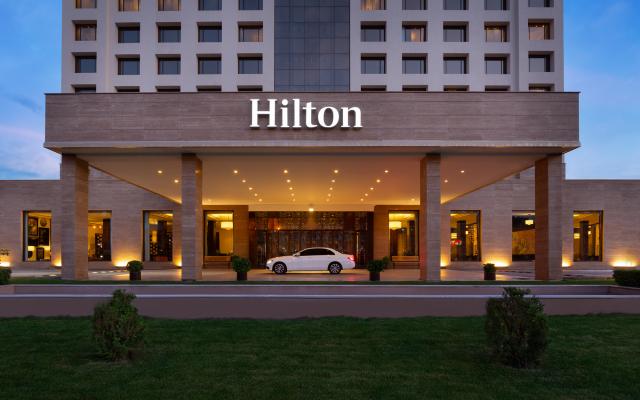 Hotel Hilton je už v základnej cene zájazdu. Ide o najlepší hot