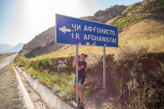 Celý čas, mnoho dní pôjdeme po hranici s Afganistanom foto: Ľub