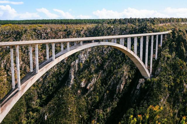Na moste Bloukrans sa zastavíme a pozrieme na odvážlivcov, ktor
