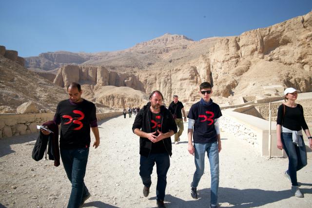 S archeológmi a egyptológmi prechádzame Údolím kráľov, kde sa n
