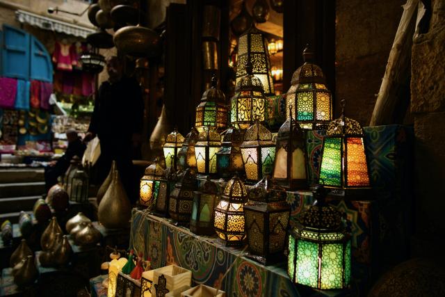 Khan el-Khalili - orientálny bazár, sa ako potretím Aladinovej 