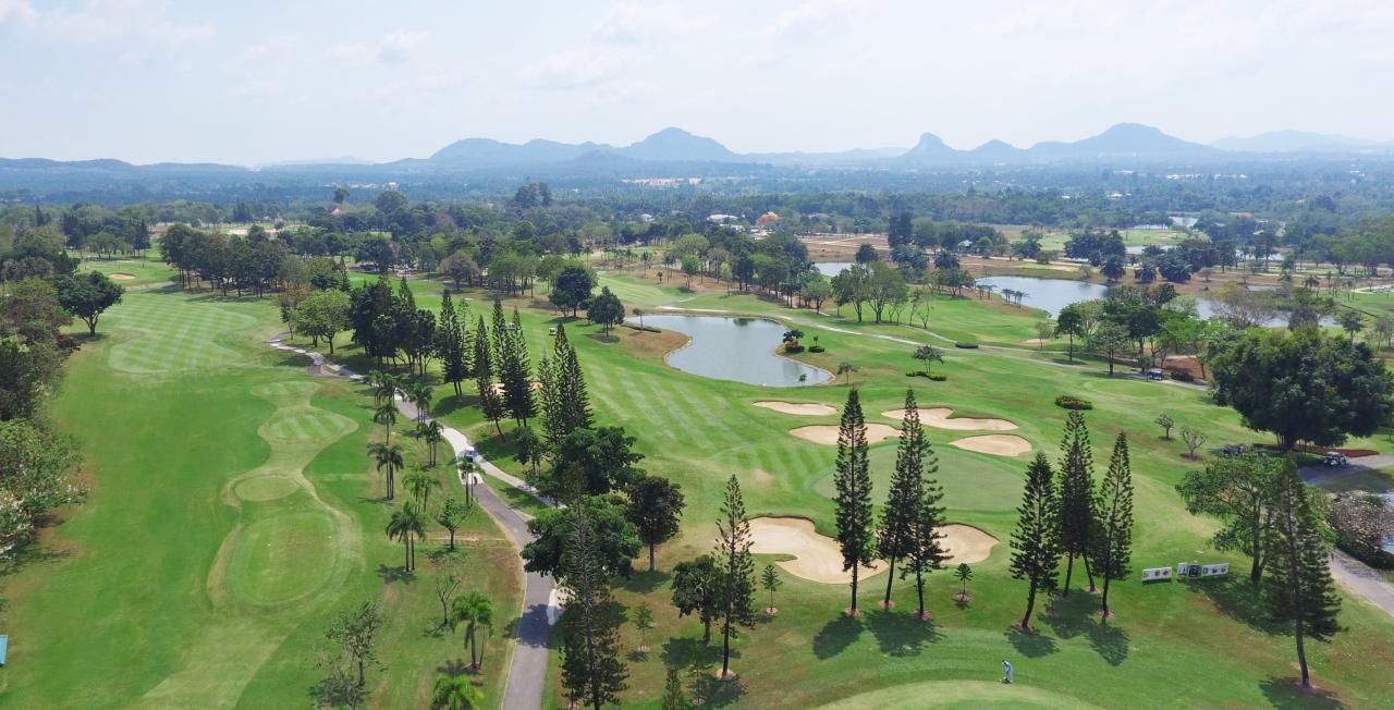 Z pláže na golf, alebo z golfu na pláž? V akom poradí to dáte?