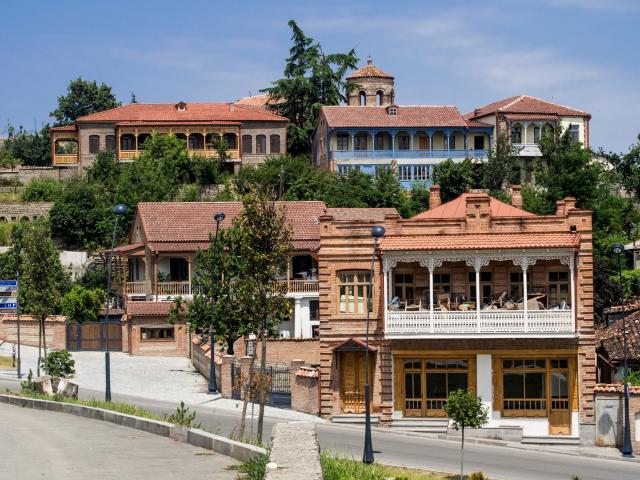 Tbilisi a jeho staré domy patria medzi najkrajšie aké na Kaukaz