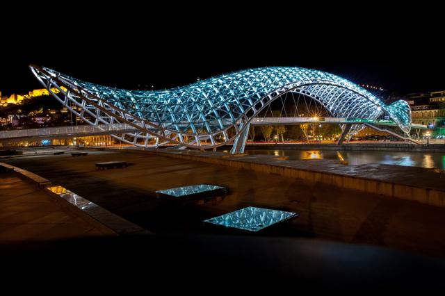 Tbilisi má aj svoje moderné čaro a jedným z najunikátnejších pr