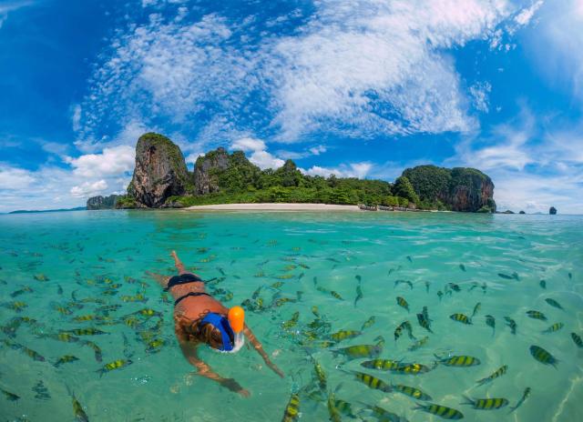 Exotické rybičky Vám budú na Krabi jesť priamo z ruky