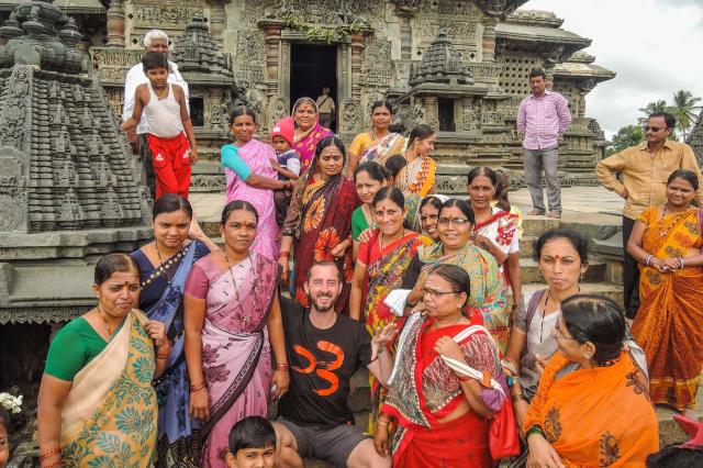 India má rozlohu 3 287 590 km² a žije v nej bezmála 1,5 miliard