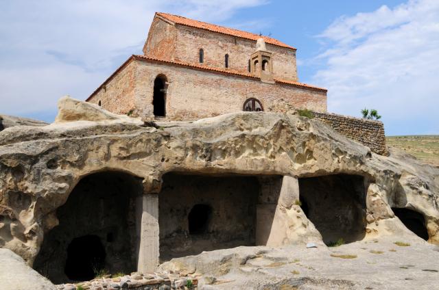 Uplitsikhe patrí k najstarším miestam v Gruzínsku a  vám tu pri