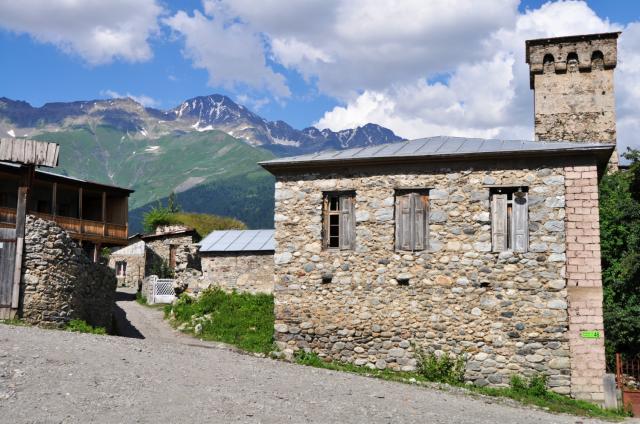 Mestia v odľahlej oblasti Svaneti je známa svojou zabudnutou ka