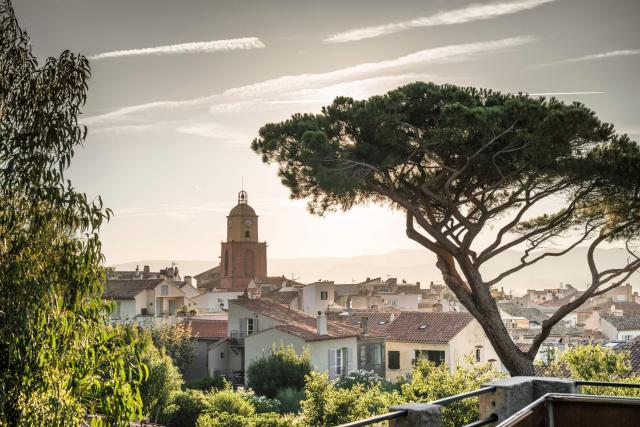 Ikonická hodinová veža a nás presun do Marseille.  Foto:  Archí