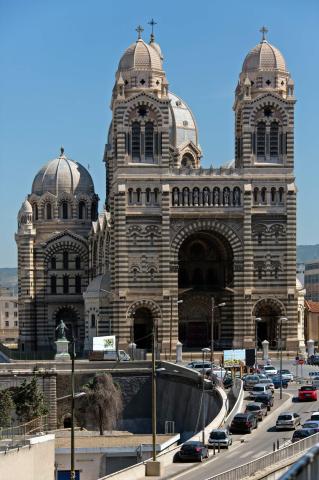 Bazilika stojí na najvyššom bode Marseille.  Foto:  Archív