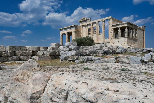Erechteion patrí spoločne s Parthenonom k najkrajším stavbám ce