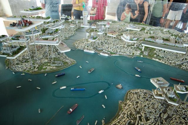 Maketa centra Istanbulu vo vnútri Galatskej veže postavenej Jan