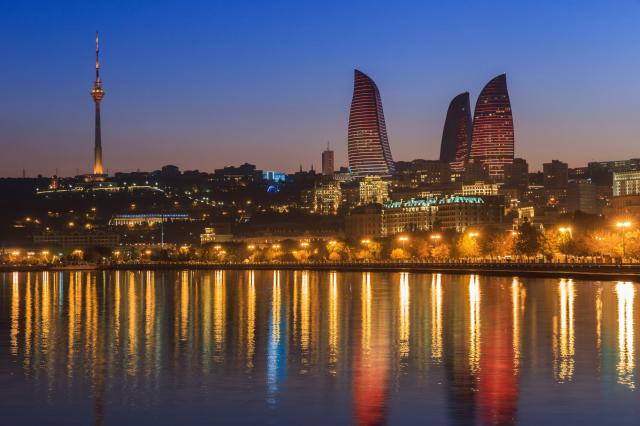 Baku je spleť dvoch svetov. Moderného s víziou aj starého s ori