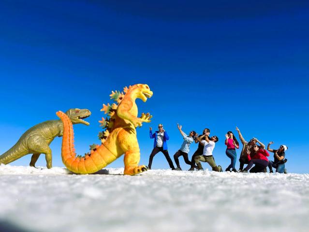 Zábava na Uyuni. Foto: Karina Katanová - 